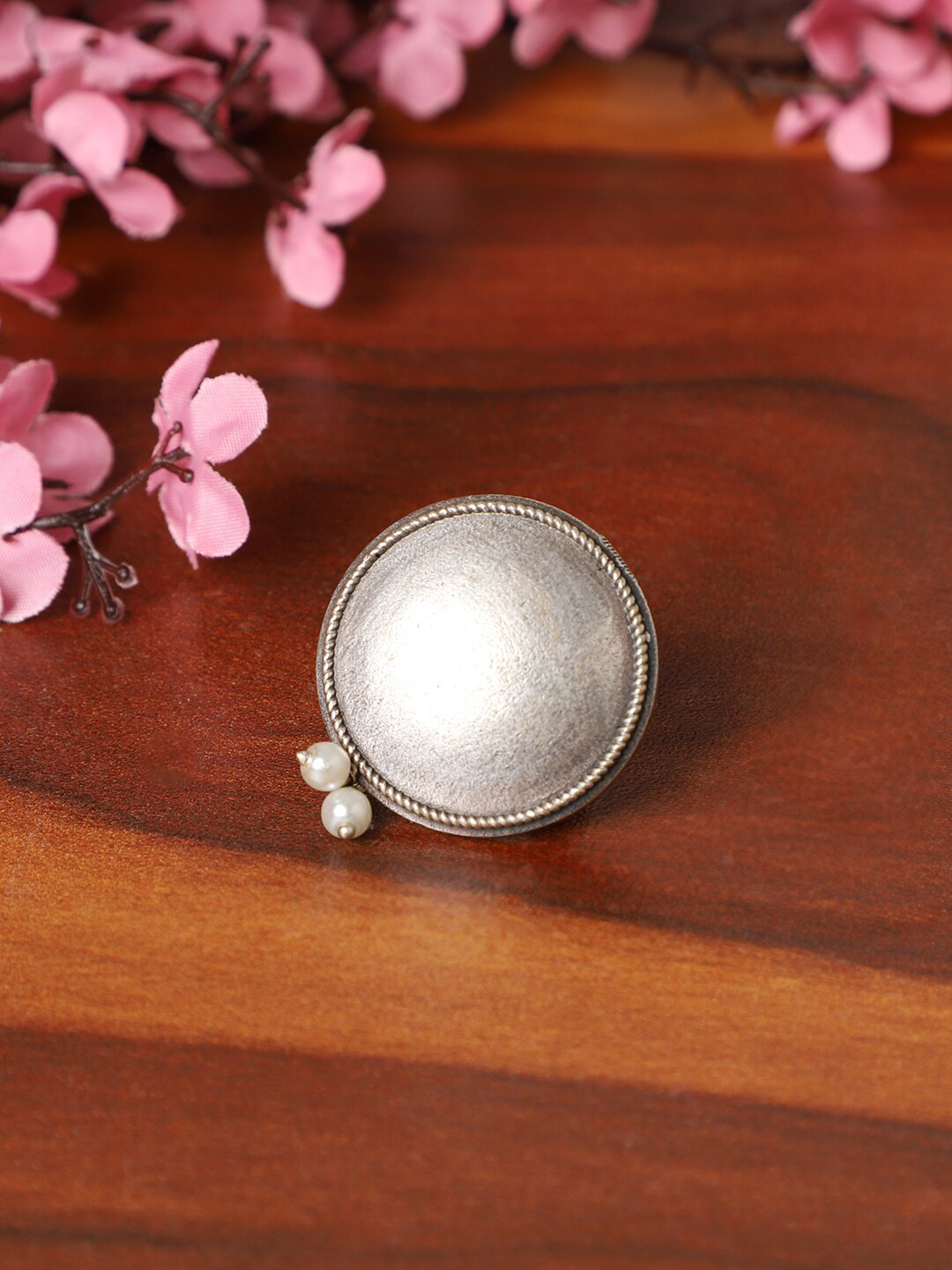 VENI Silver-Plated Beaded Oxidised Adjustable Finger Ring