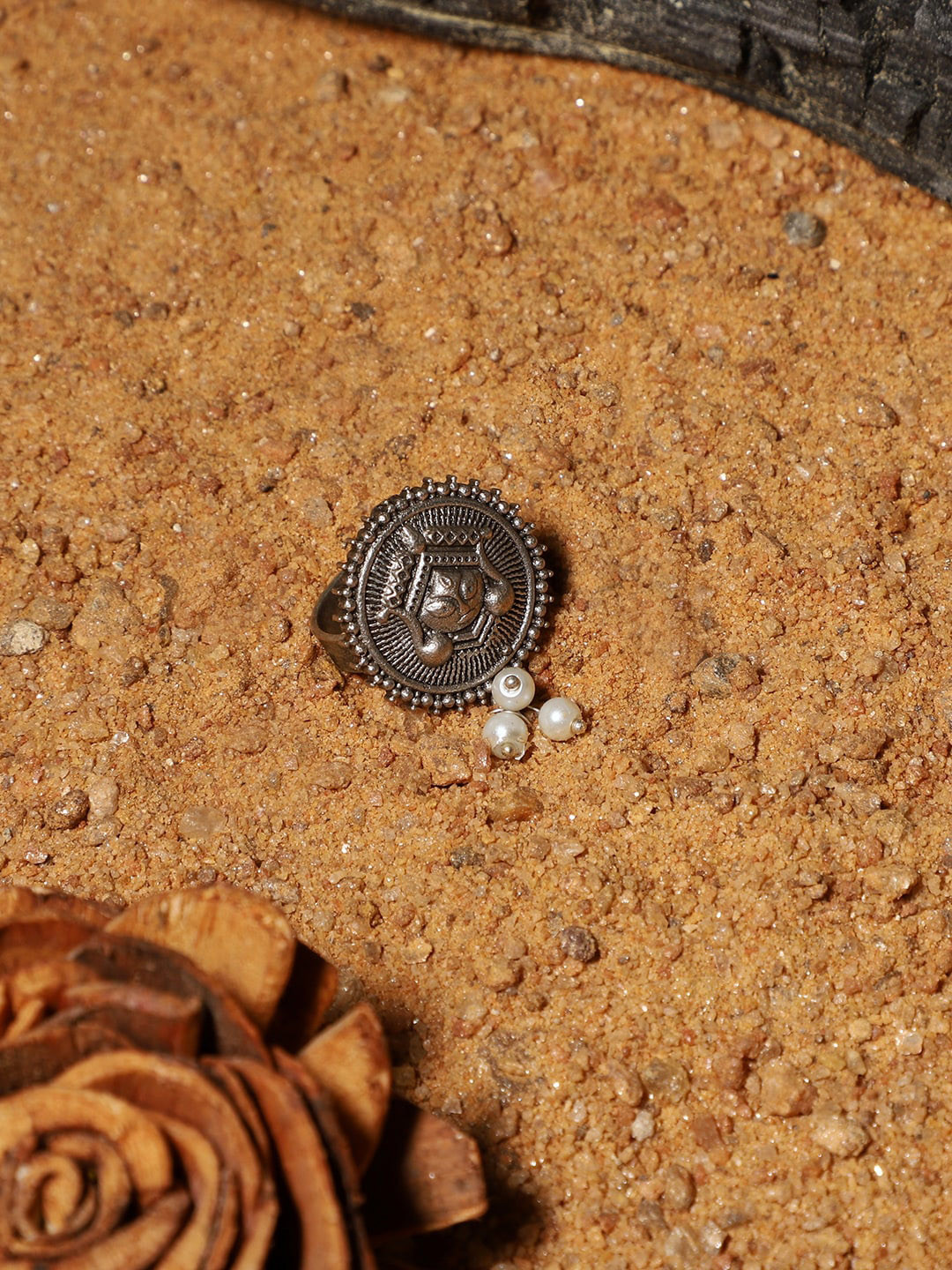 VENI Silver-Plated Beaded Oxidised Durga Finger Ring