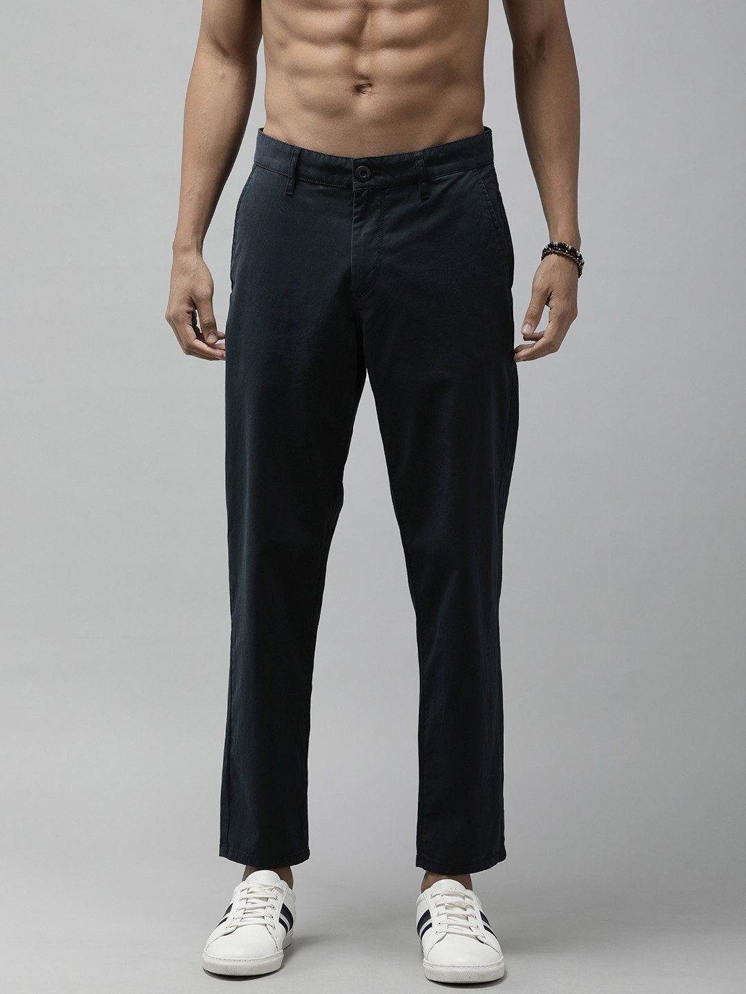 The Roadster Life Co. Men Relaxed Fit Chinos