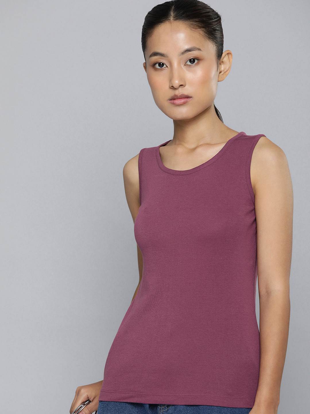ether Solid Regular Fit T-shirt