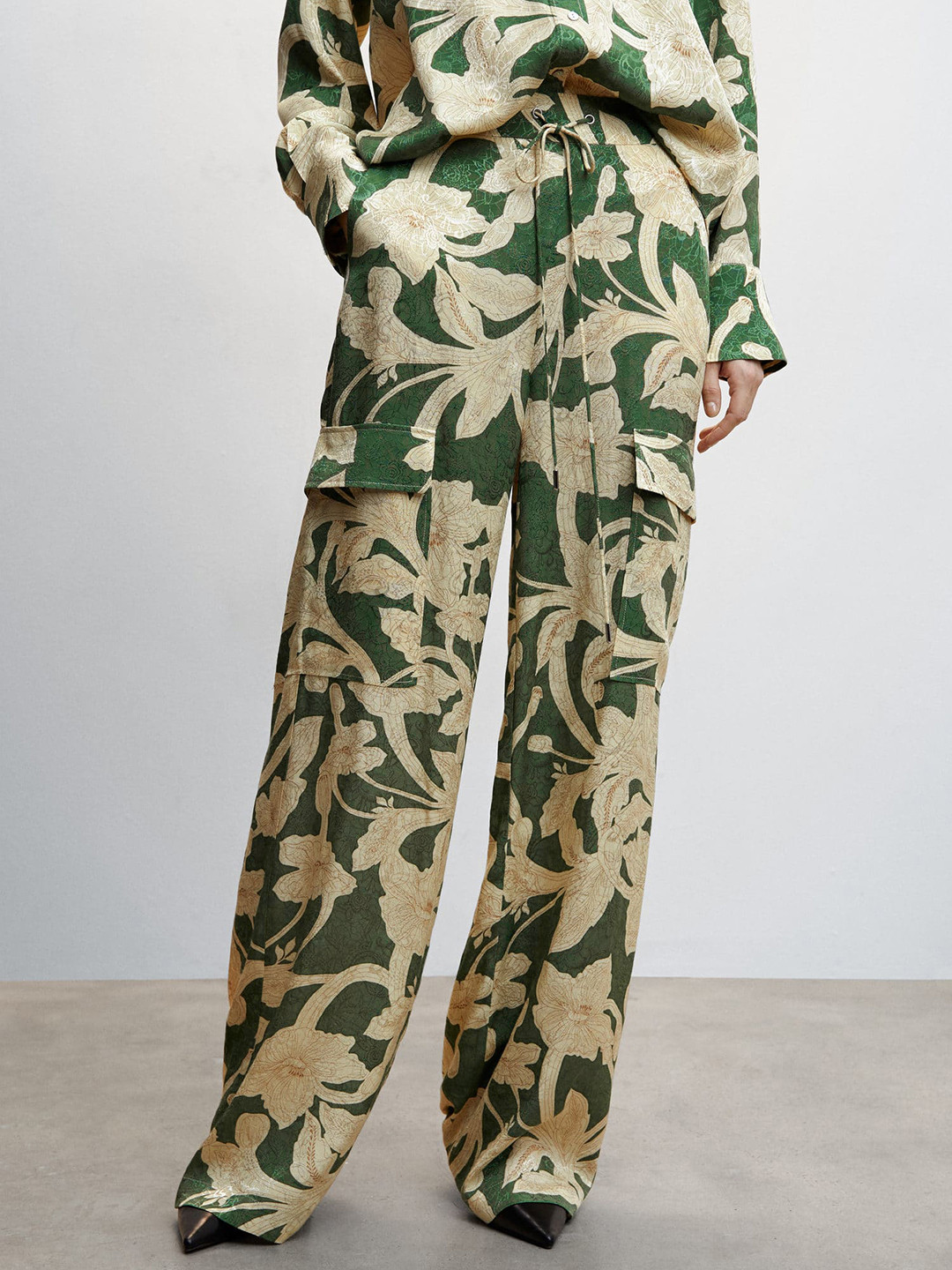 MANGO Women Floral Print Jacquard High-Rise Trousers