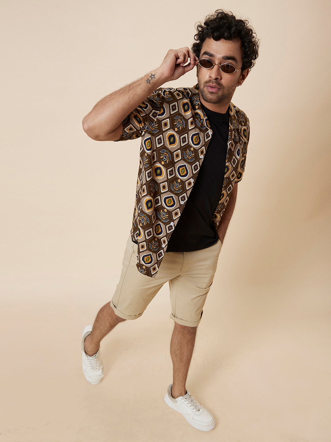 Globus Slim Fit Mid-Rise Cotton Chino Shorts