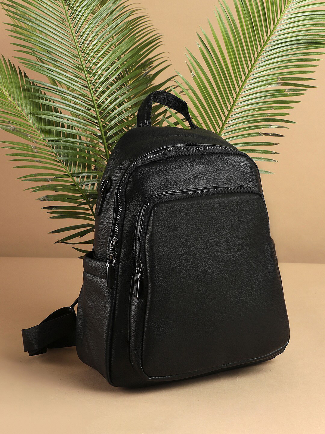 HAUTE SAUCE  Women Water Resistant Zip Lock PU Medium Backpack