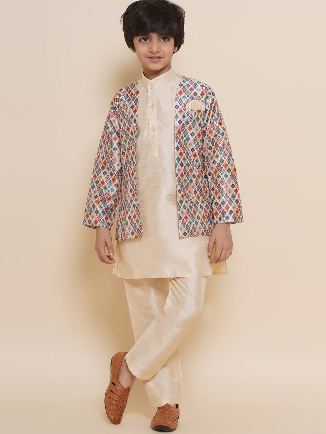 Aj DEZInES Boys Printed Beige 3 Pieces Mandarin collar Kurta with Pyjamas & Jacket Set