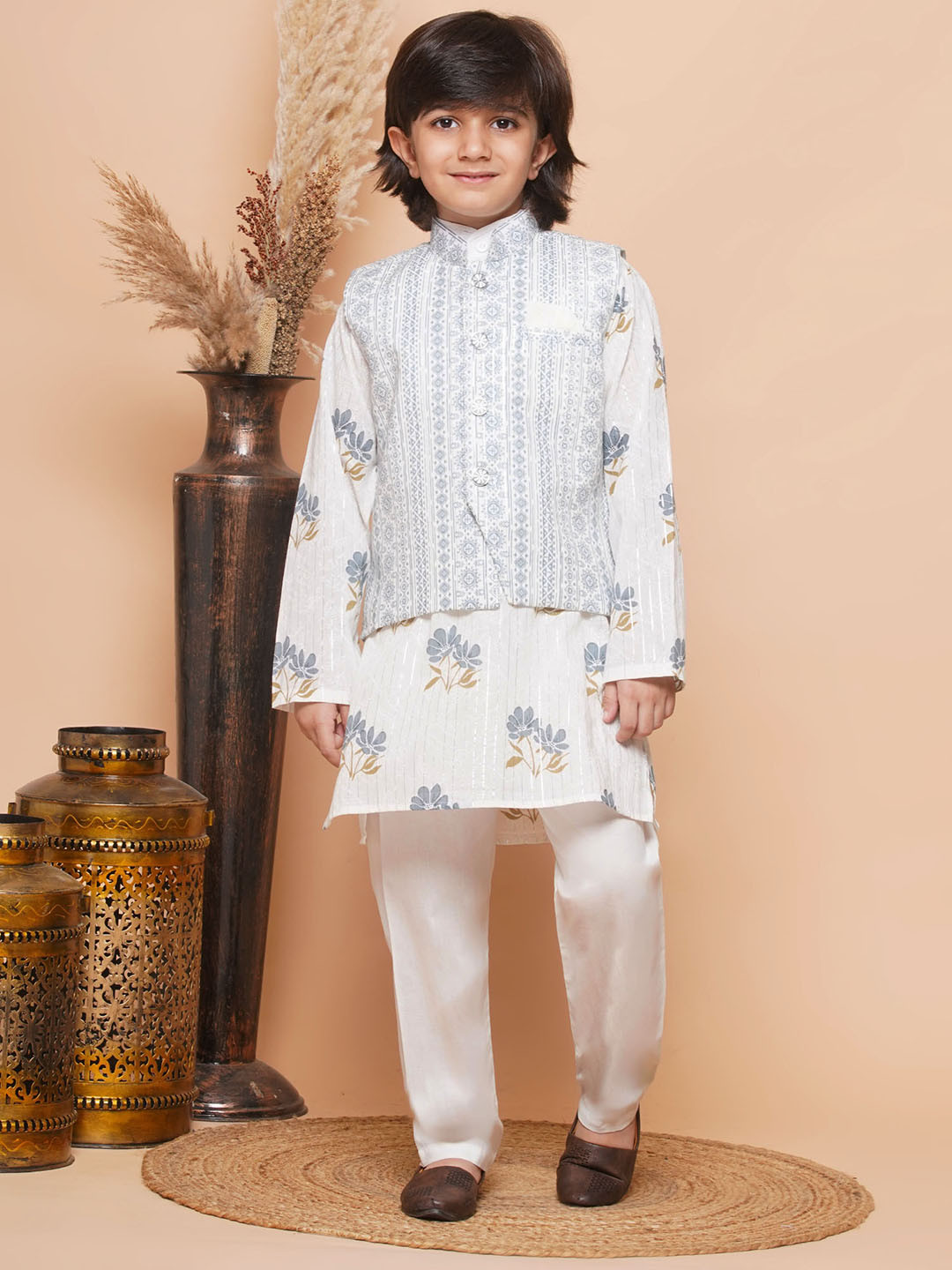 Aj DEZInES Boys Floral Printed Pure Cotton Kurta With Trousers & Nehru Jacket