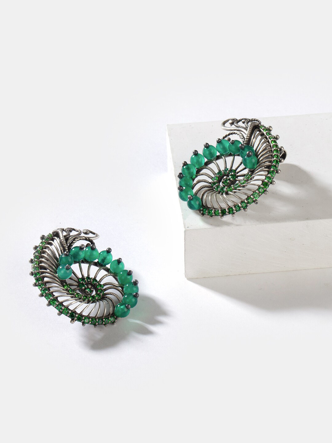 SHAYA Studs Earrings