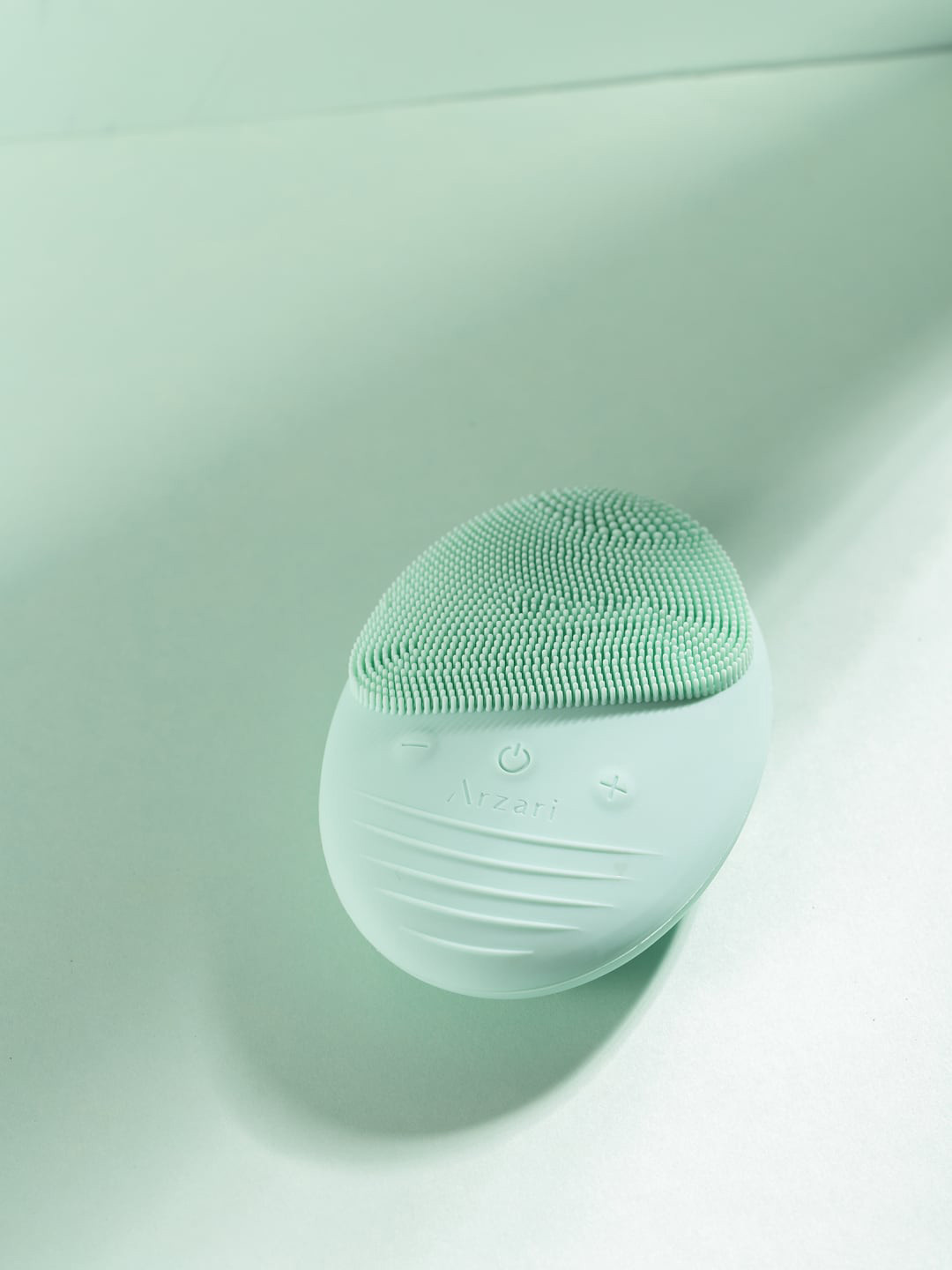 Arzari Silicone Facial Massager Brush - Green