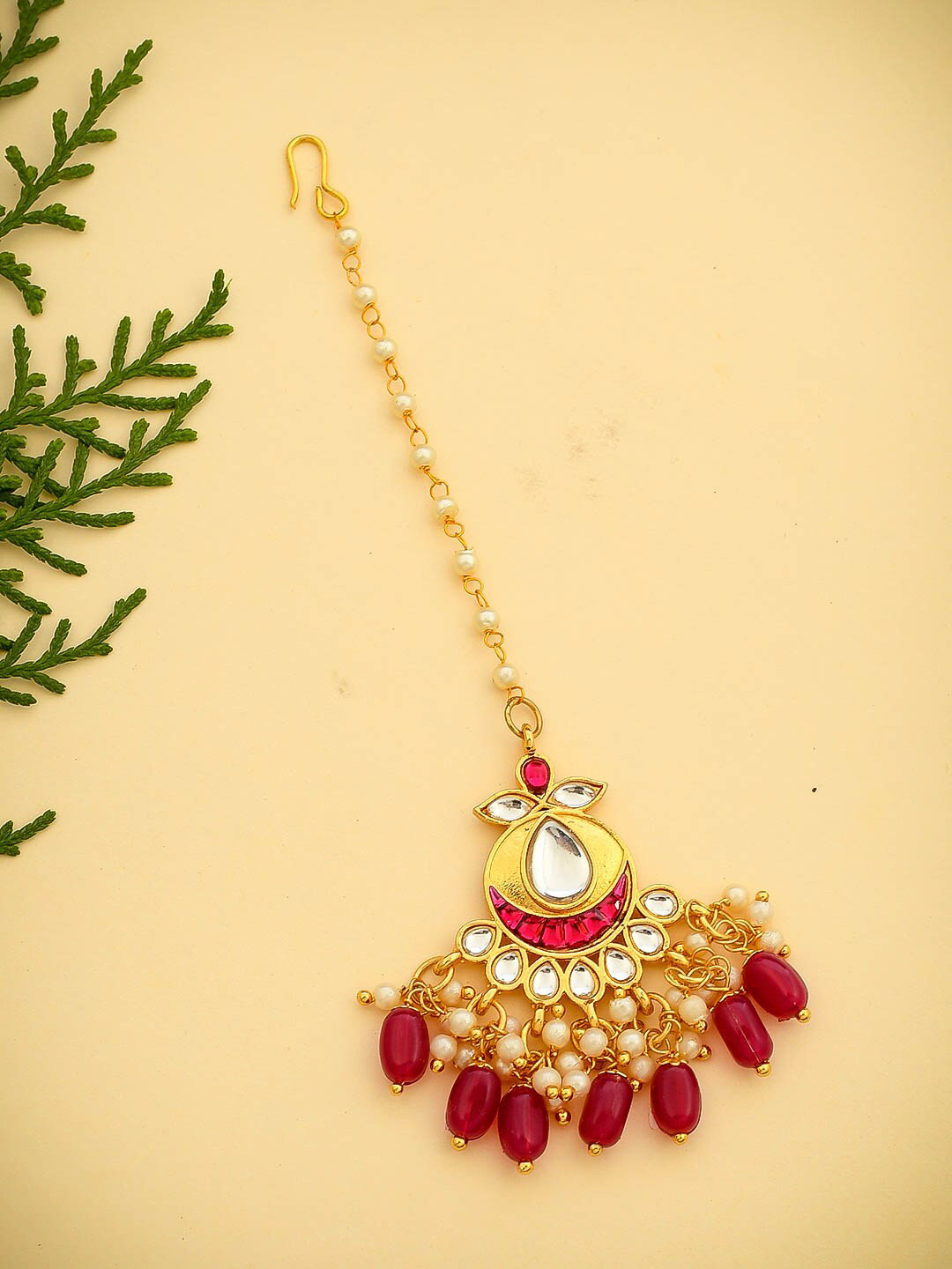 Silvermerc Designs Gold-Plated Kundan-Studded & Pearl Beaded Maang Tikka