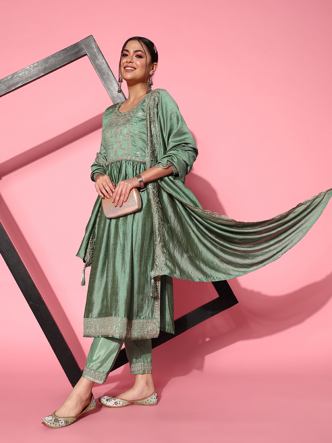 Sangria Floral Embroidered Regular Sequinned Kurta With Trousers & With Dupatta - Kurta Sets for Women 22231440 | Myntra
