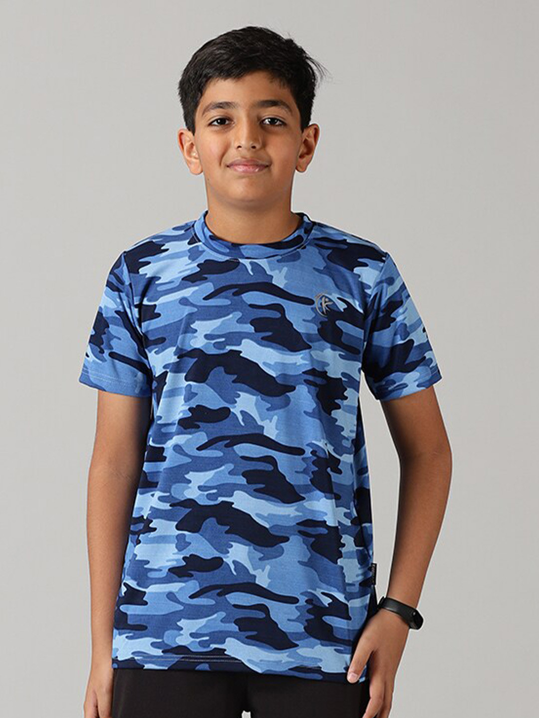 KiddoPanti Boys Camouflage Printed T-Shirt