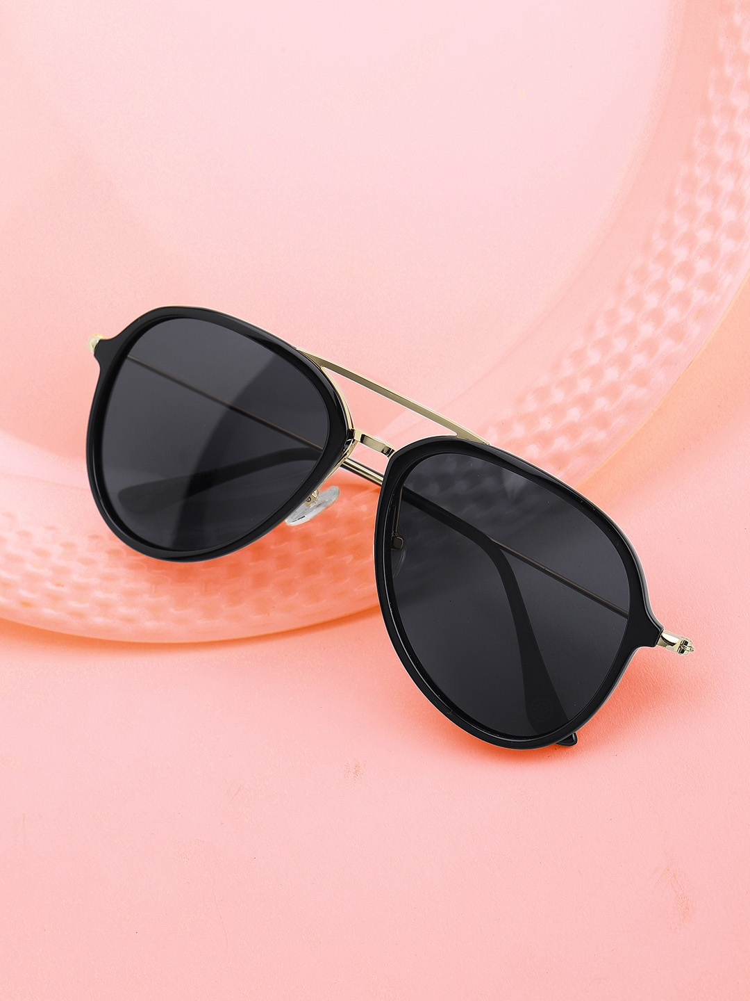 Female hotsell aviator sunglasses