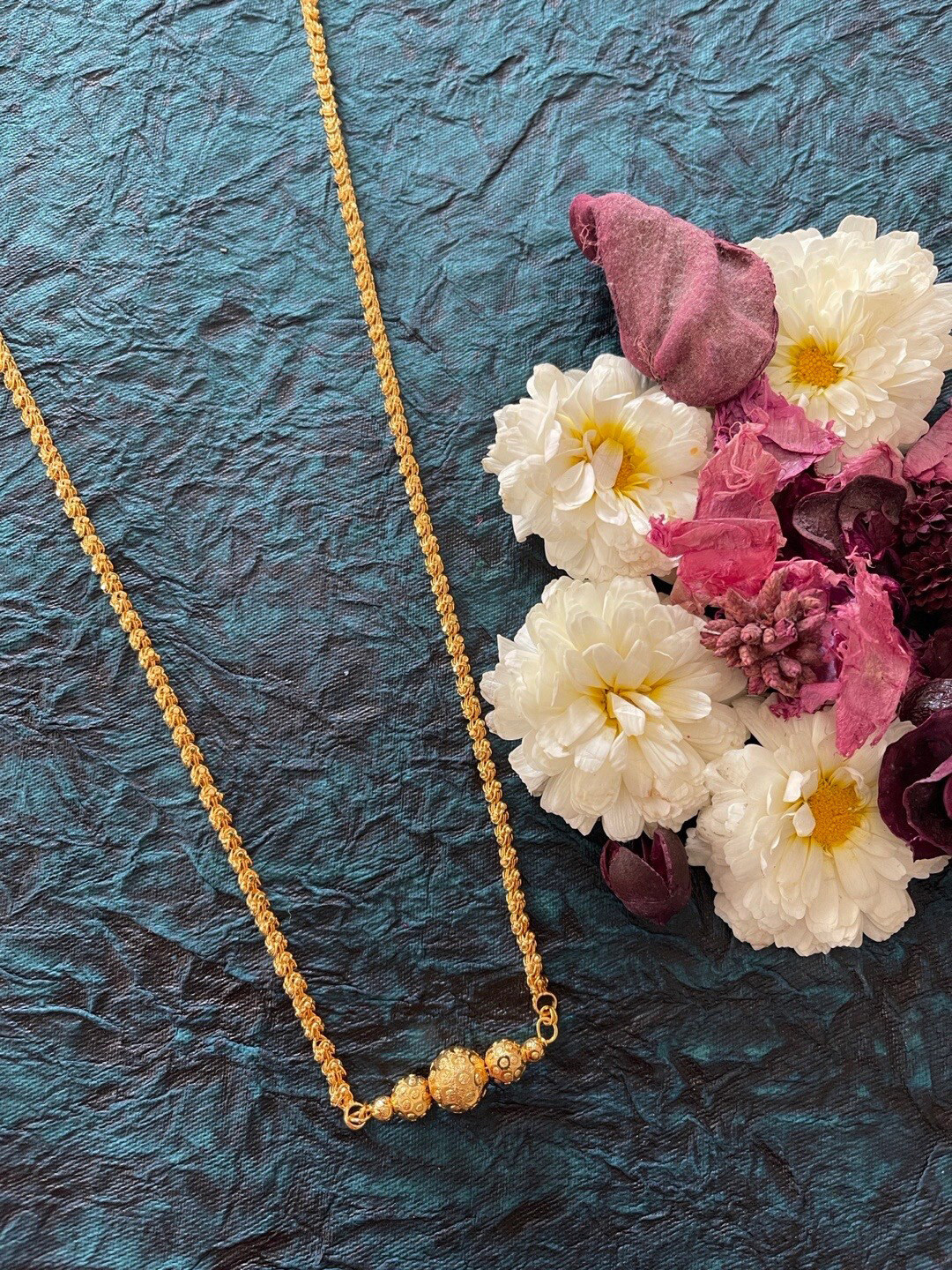 Digital Dress Room Brass Gold-Plated Necklace