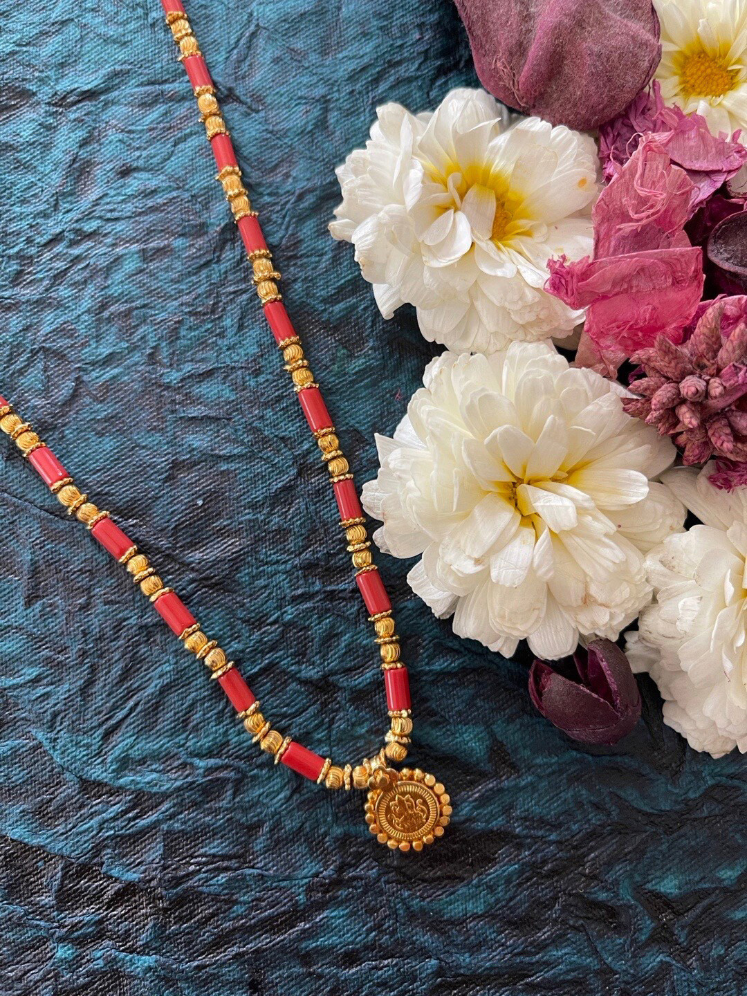 Digital Dress Room Brass Gold-Plated Necklace