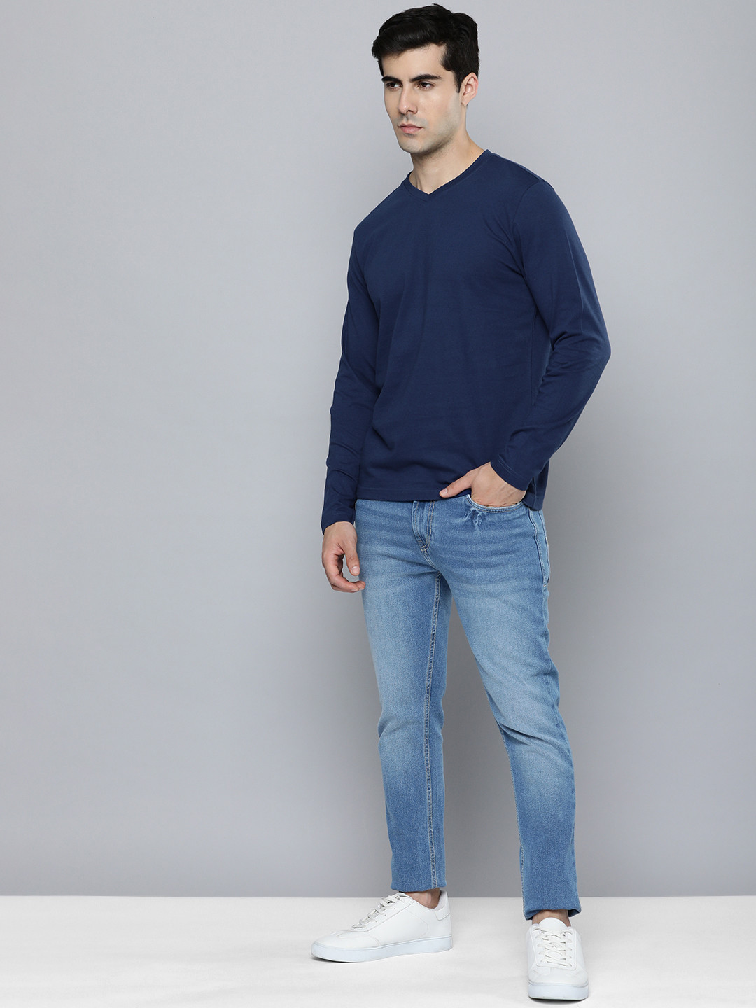 ether V-Neck T-shirt