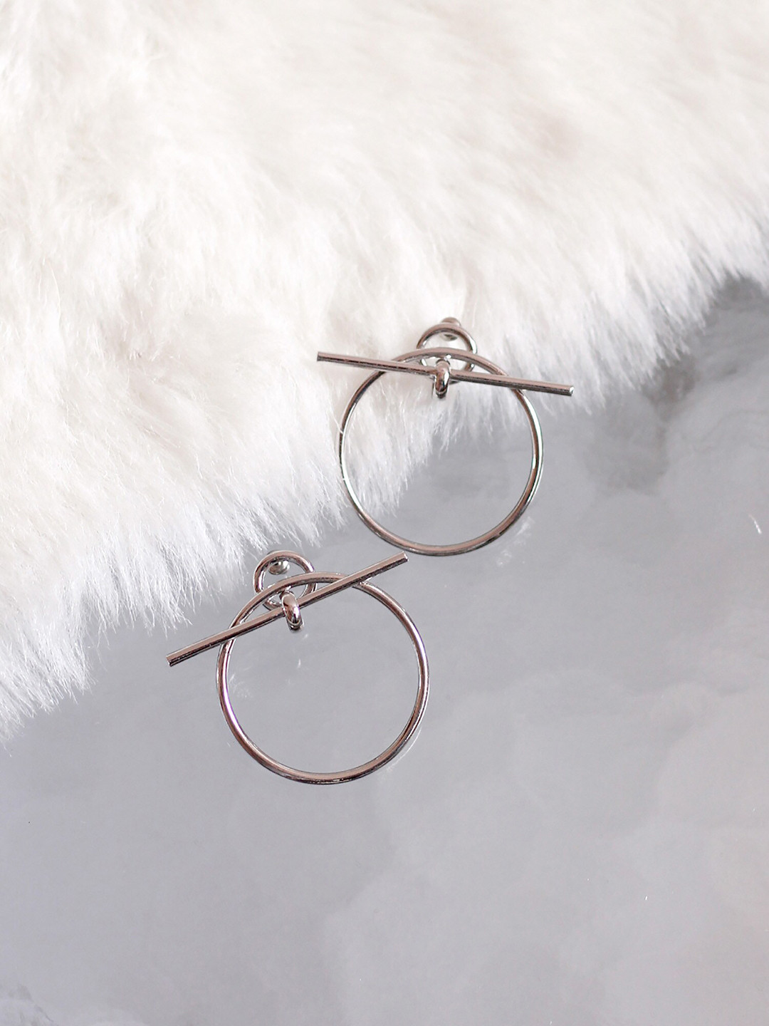 Bellofox Silver-Plated Contemporary Ear Cuff Earrings