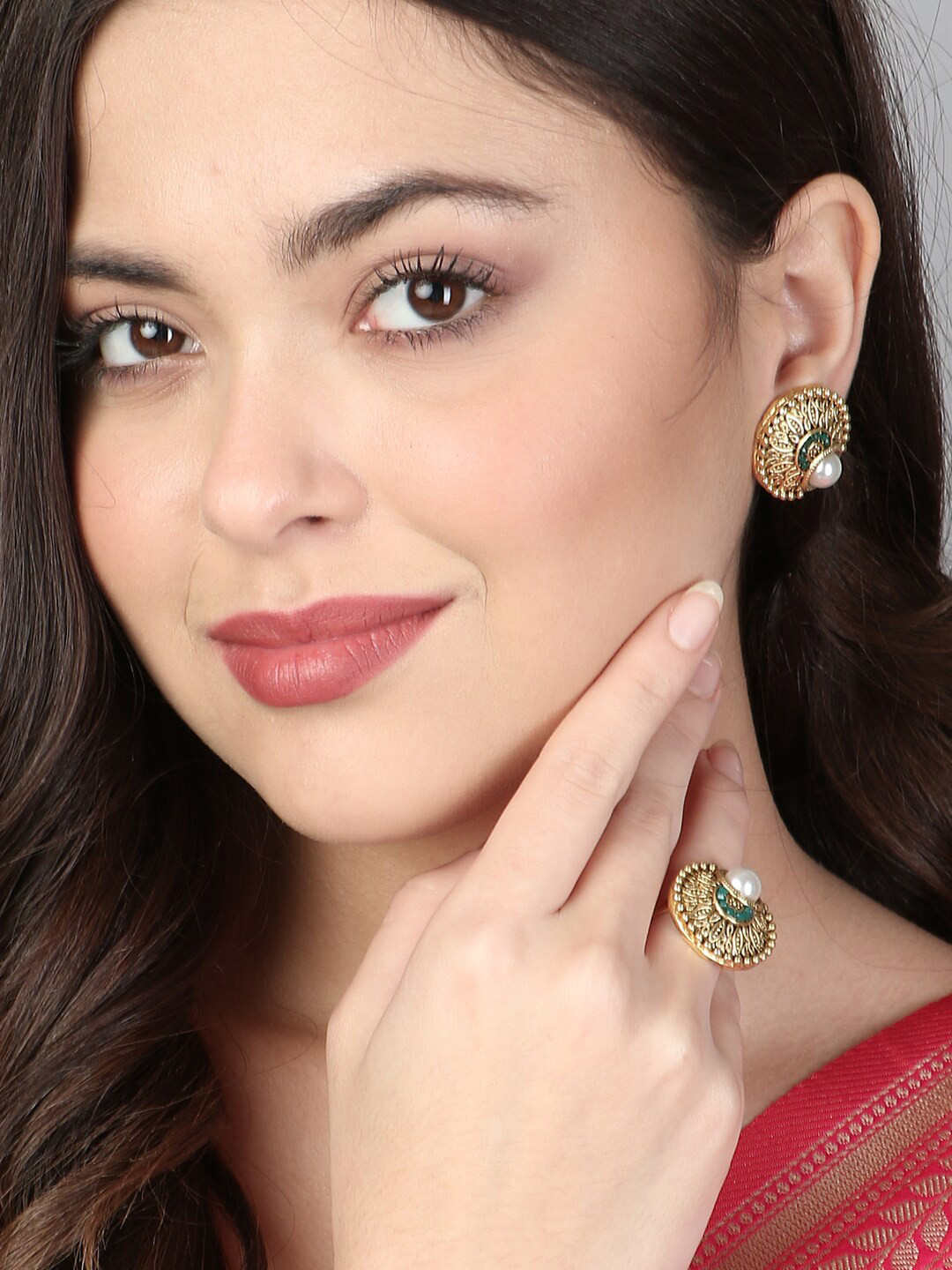 Adwitiya Collection Gold-Plated  Artificial Stones Jewellery Set