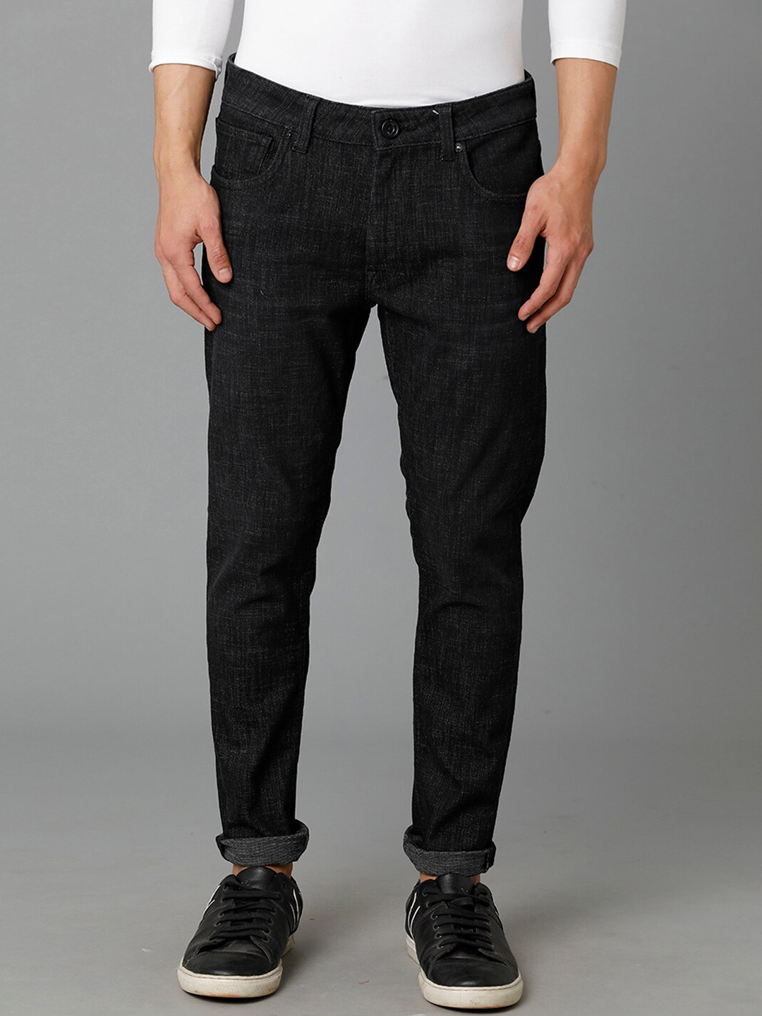 Voi Jeans Men Skinny Fit Mid-Rise No Fade Jeans