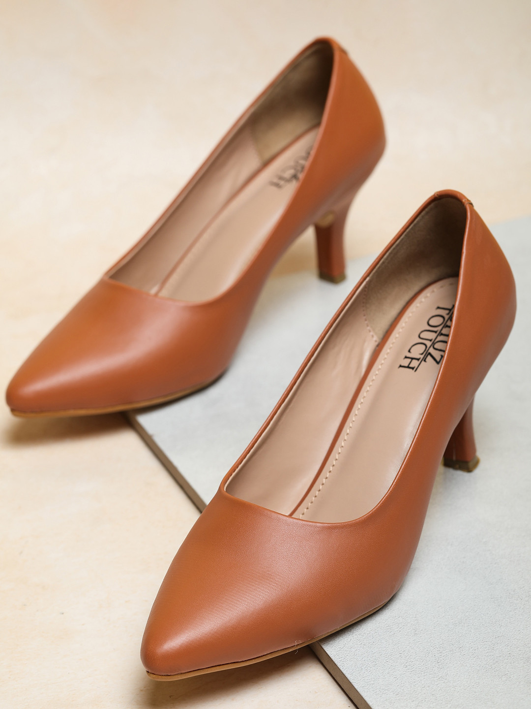 SHUZ TOUCH Pointed Toe Kitten Heel Pumps