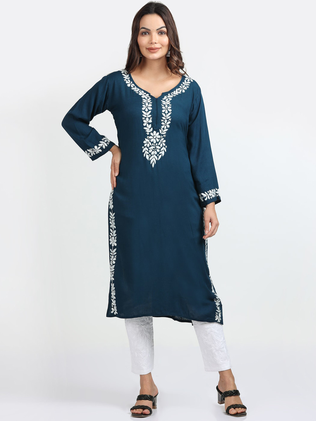 FAWOMENT Women Navy Blue Floral Chikanakri Straight Kurta