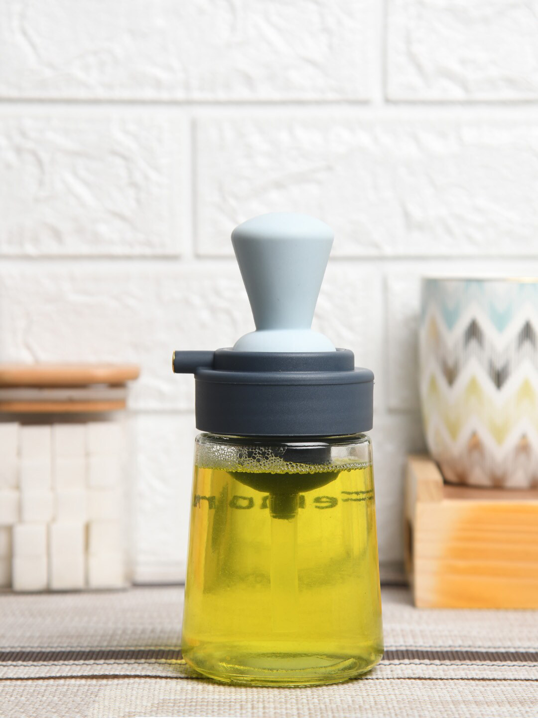 Femora Grey & Transparent Detachable Pour & Brush Function Oil Jar 350 ml