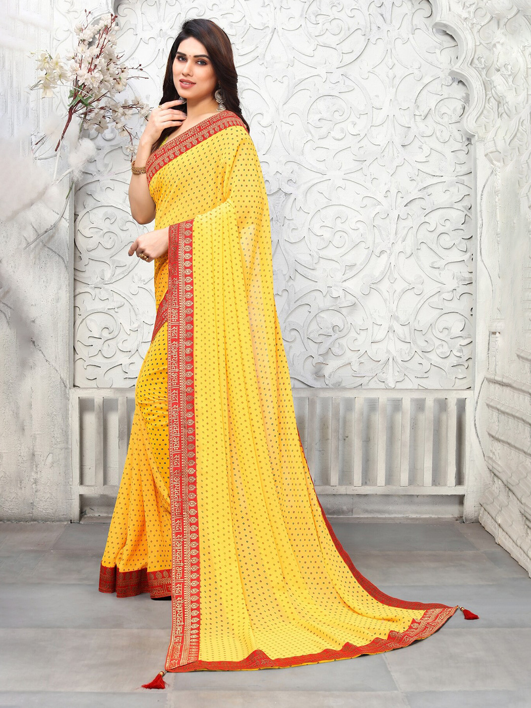 MIRCHI FASHION Woven Design Border Bandhani Printed Saree