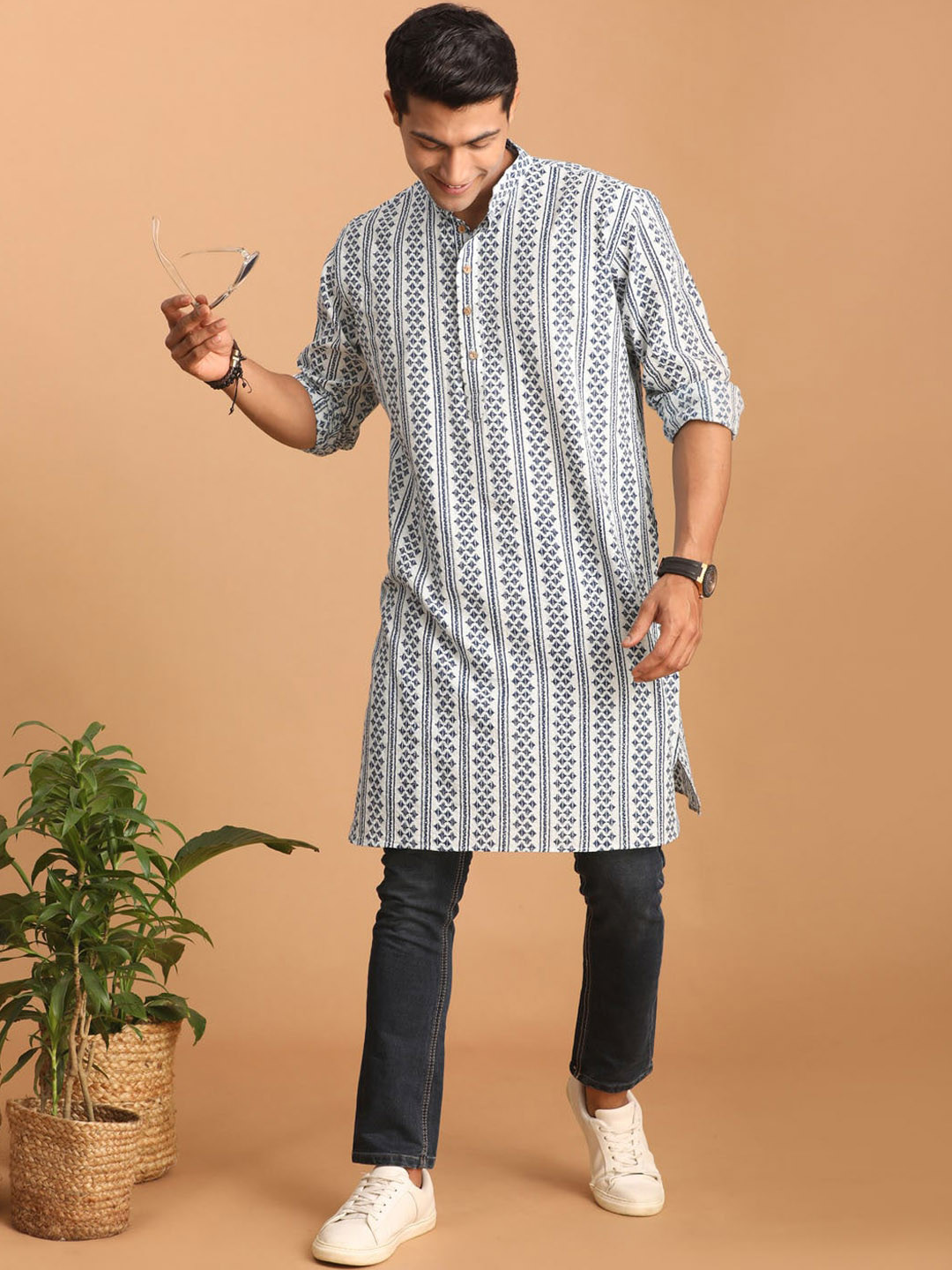 VASTRAMAY Geometric Printed Cotton Sustainable Kurta