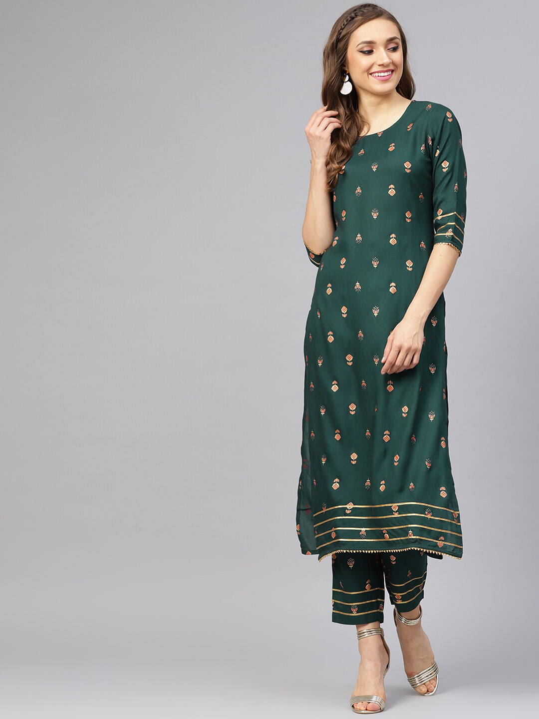 Idalia Floral Printed Gotta Patti Kurta with Trousers