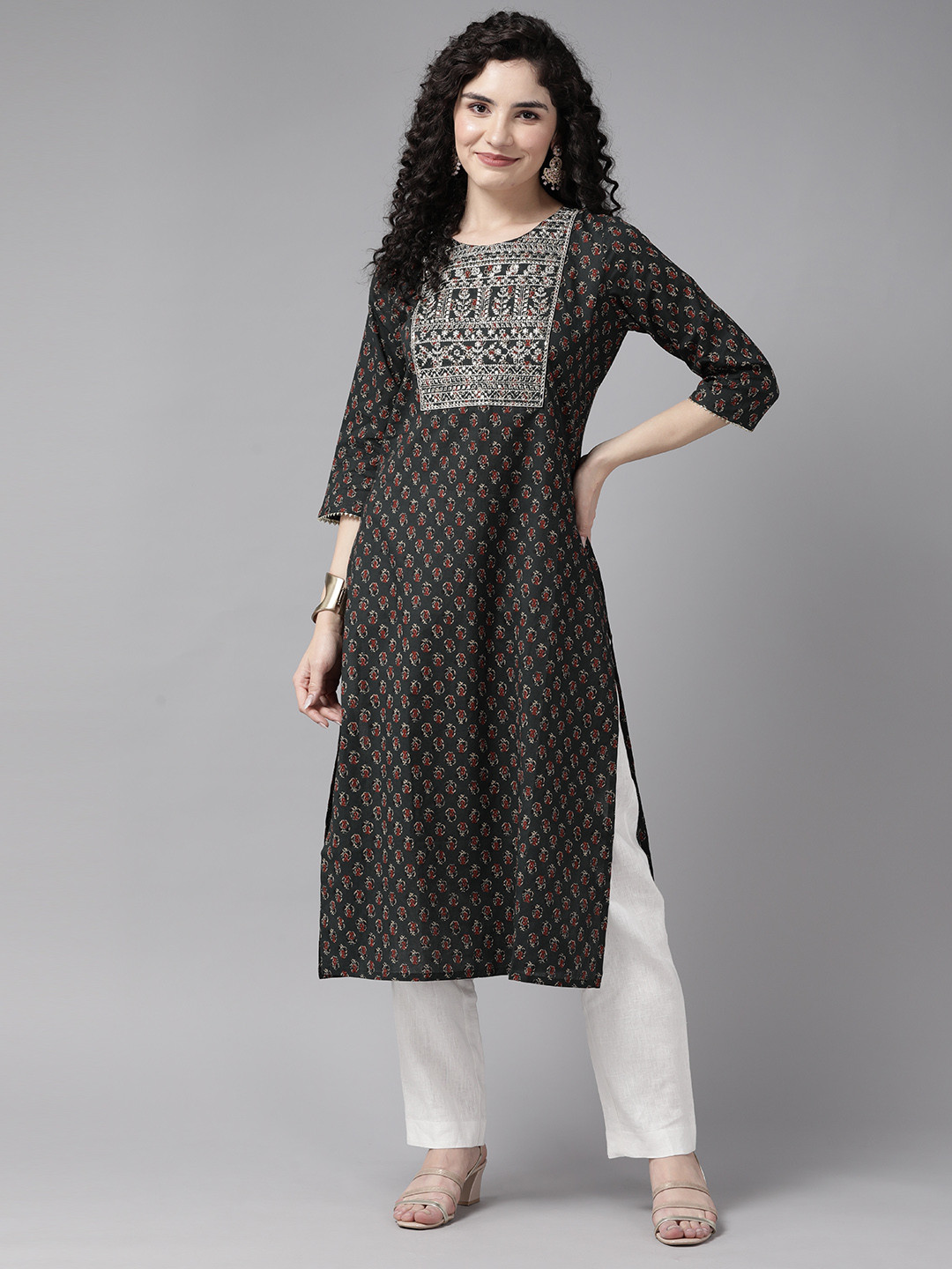Cayman Floral Printed Thread Work Kurta