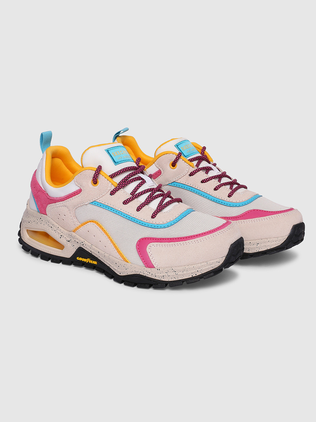 Skechers Women UNO TRAIL Woven Design Trekking Shoes