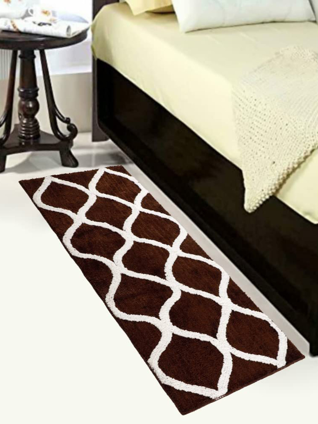 Bajo's Dmass Brown & White Geometric Design Anti-Skid Runner