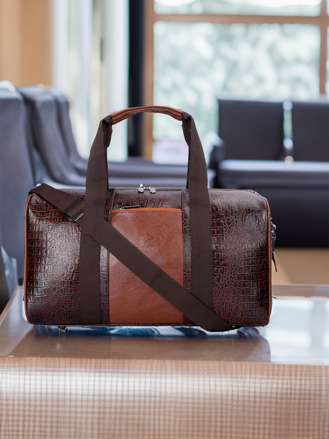 THE CLOWNFISH Anderson Textured Duffel Bag