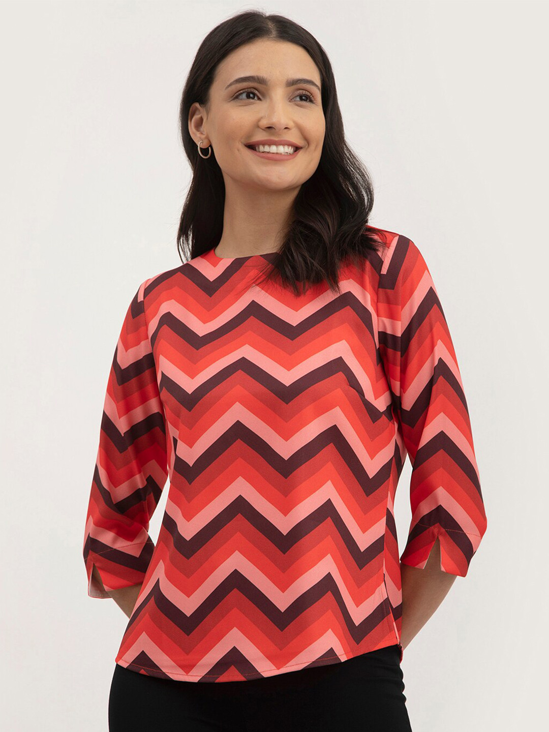 FableStreet Red Geometric Printed Crew Neck Three-Quarter Sleeves Top