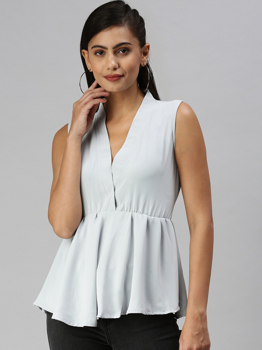 SHOWOFF V-Neck Sleeveless Peplum Top