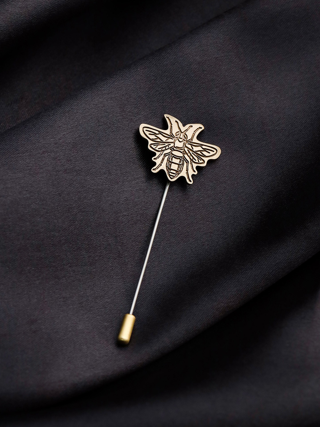 COSA NOSTRAA Men Flying Wonder Lapel Pin Brooch