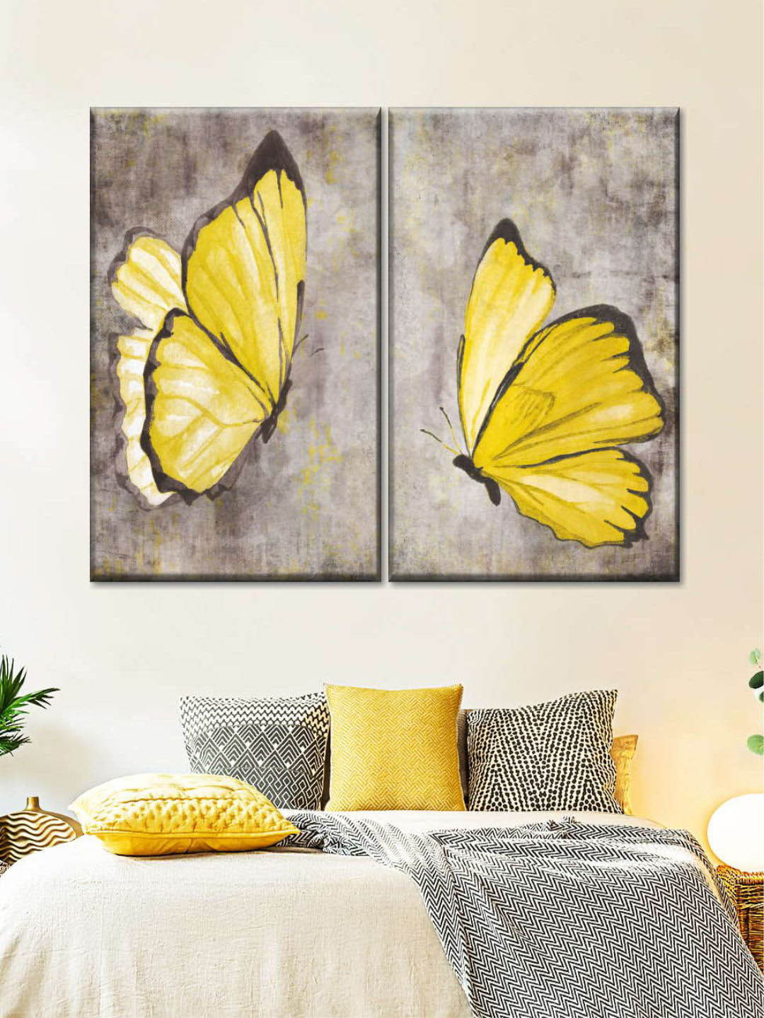 POSTERS AND TRUSS 2-Pcs Yellow Butterflies Painting Wall Art