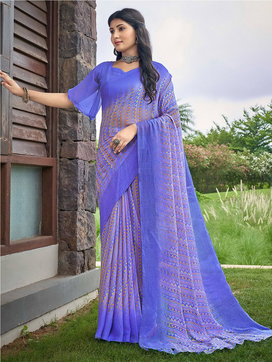 Kasak Geometric Printed Poly Chiffon Block Print Saree