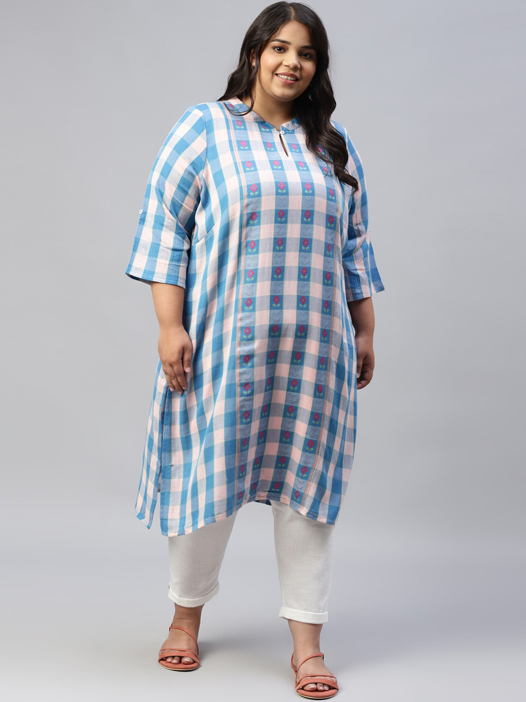 AURELIA Checked Roll Up Sleeves Thread Work Kurta