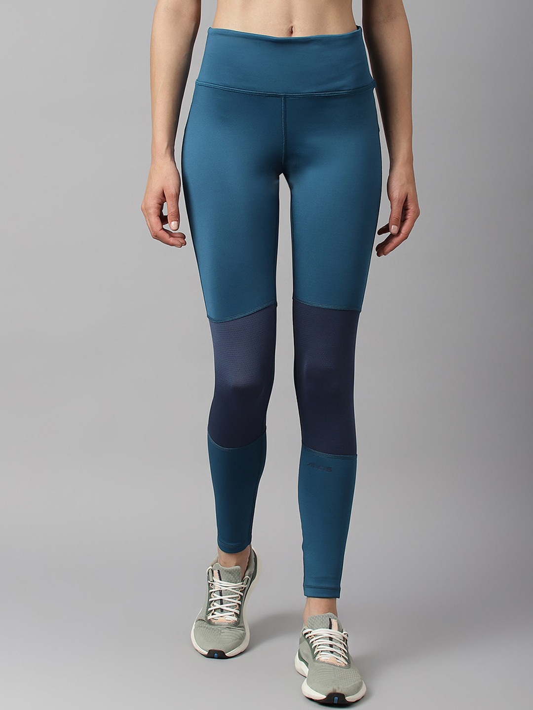 Alcis Women Colourblocked Anti-Static Slim-Fit Full-Length Sports Tights