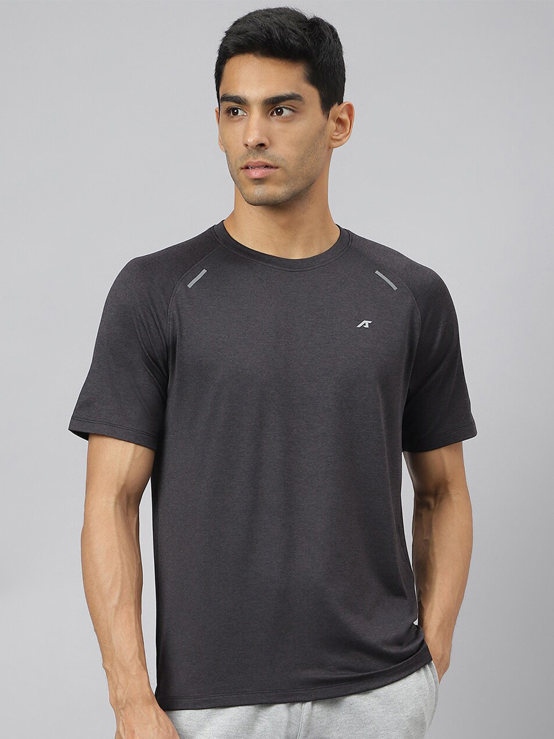 Alcis Men Soft-Tech Anti-Static Slim-Fit Athleisure T-Shirt