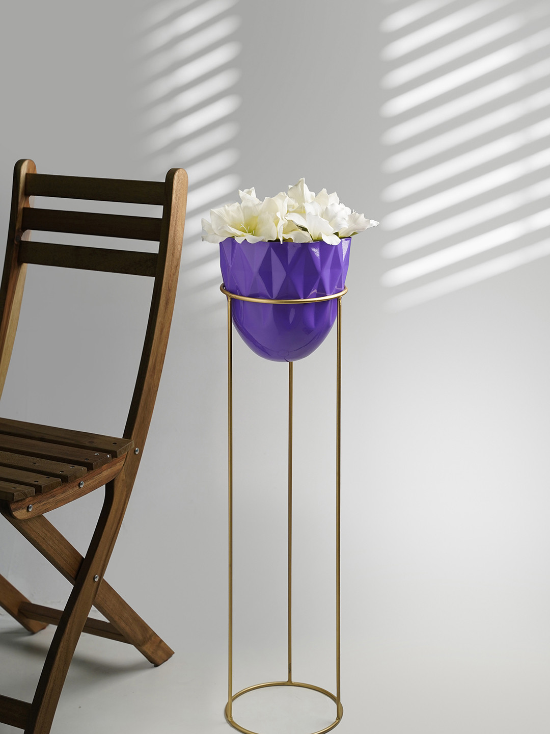 Folkstorys Vathika Purple & Gold-Toned Metal Planter With Stand