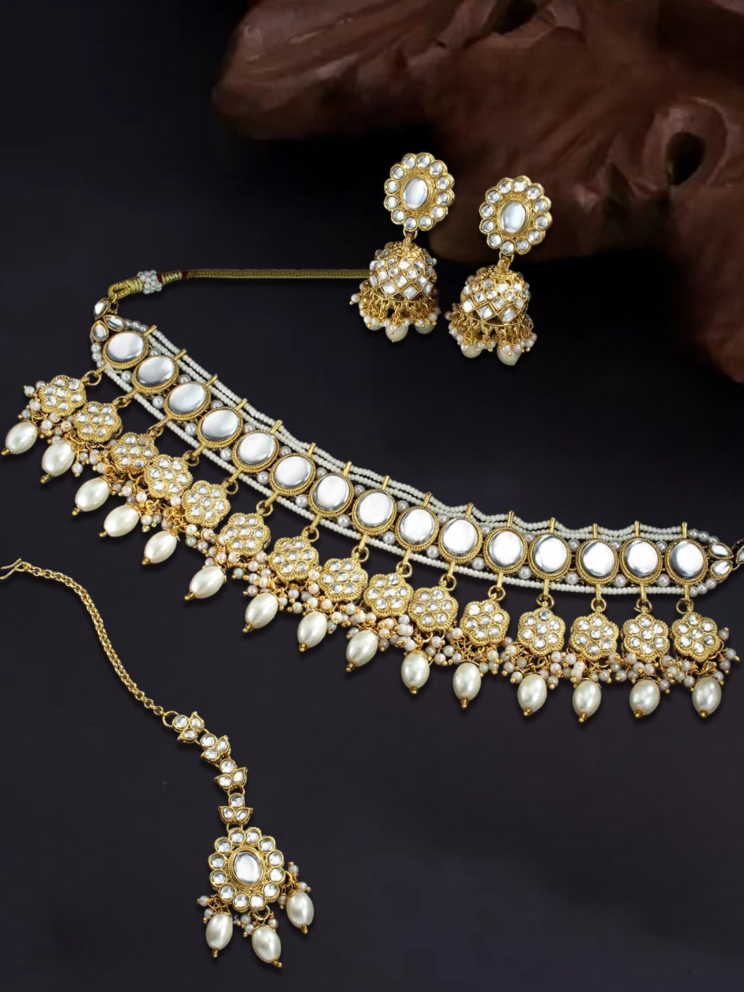 OOMPH Kundan Studded & Beaded Jadau Jewellery Set