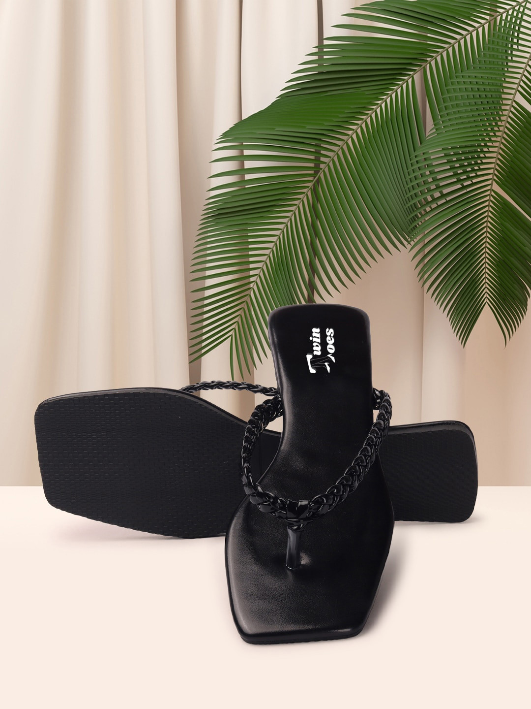 TWIN TOES Braided T-Strap Flats