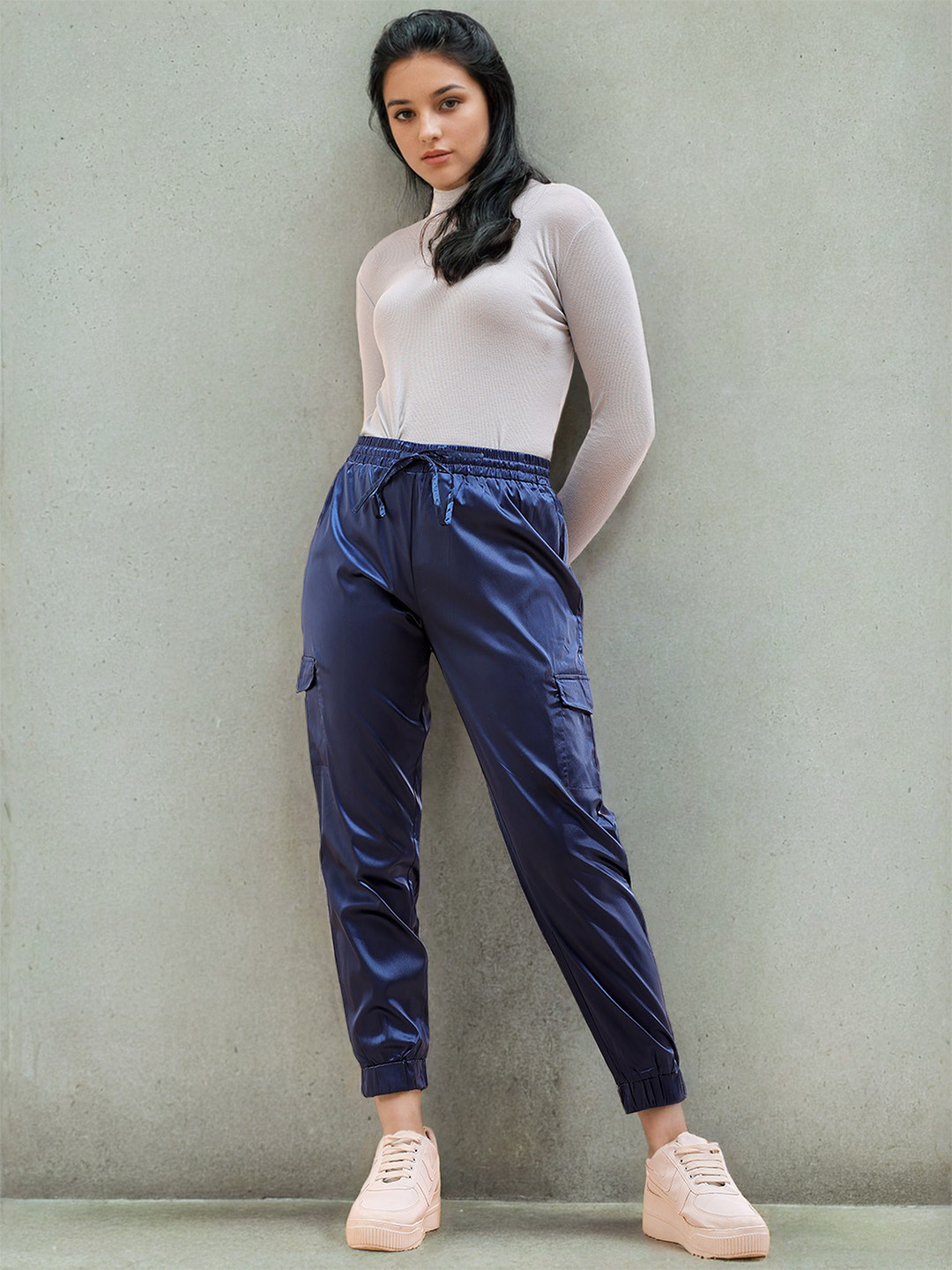 Freehand by The Indian Garage Co Women Mid Rise Cropped Joggers