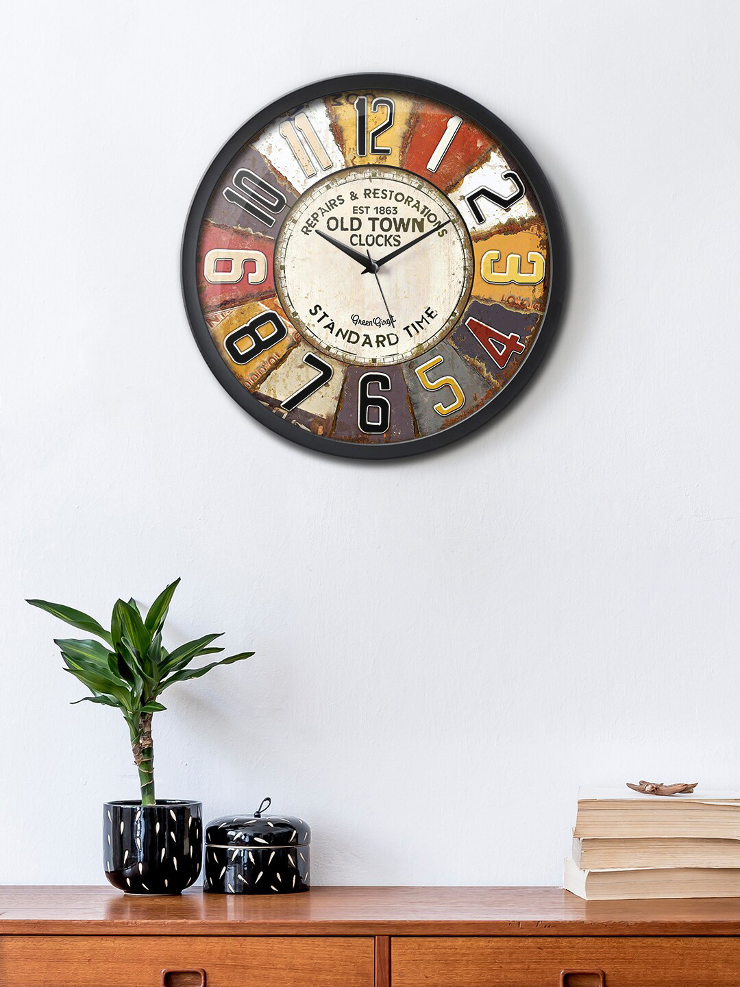 green girgit Beige & Yellow Old Town Printed Contemporary Analogue Wall Clock