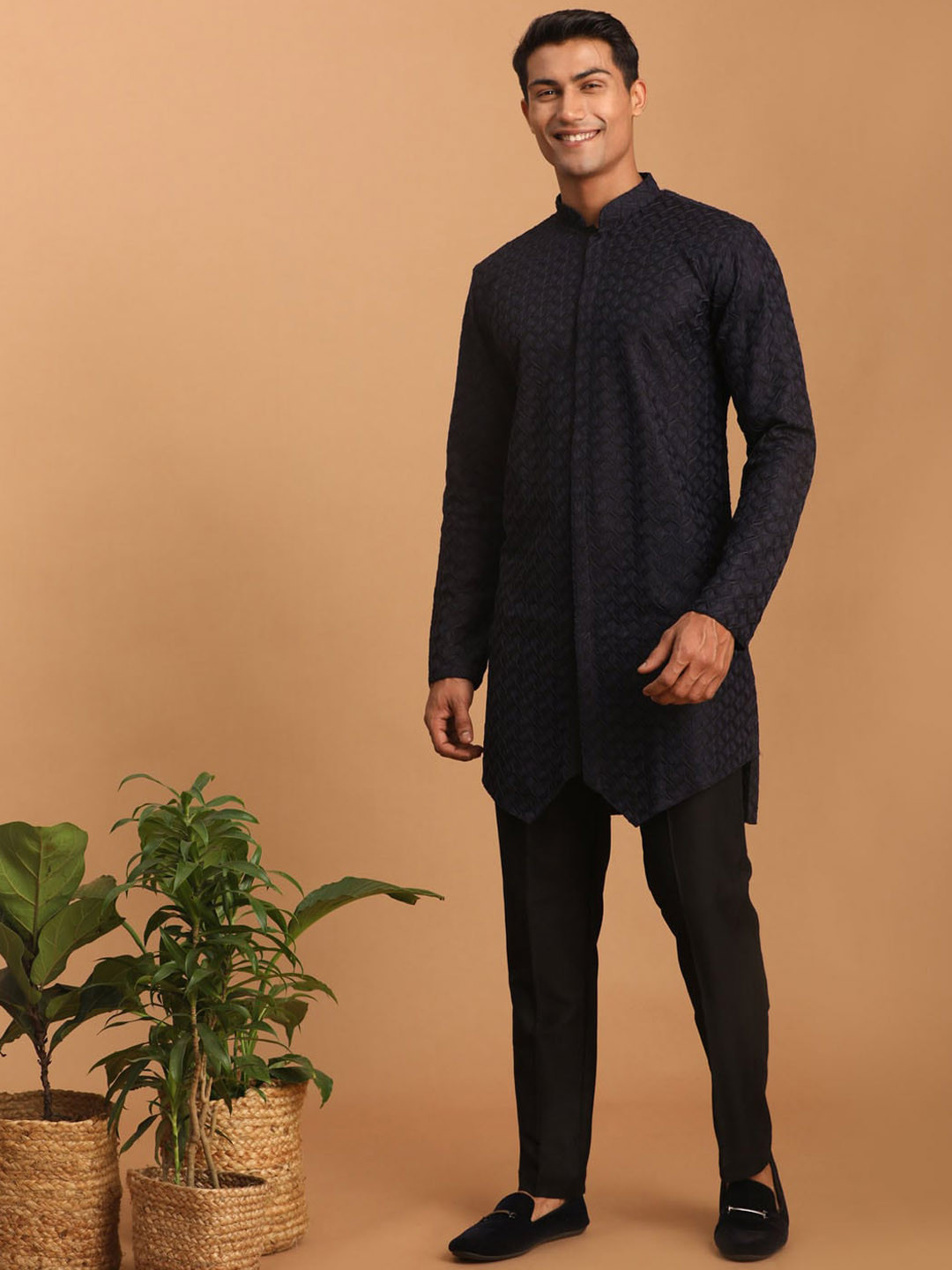 VASTRAMAY Embroidered Mandarin Collar Thread Work Kurta With Trousers