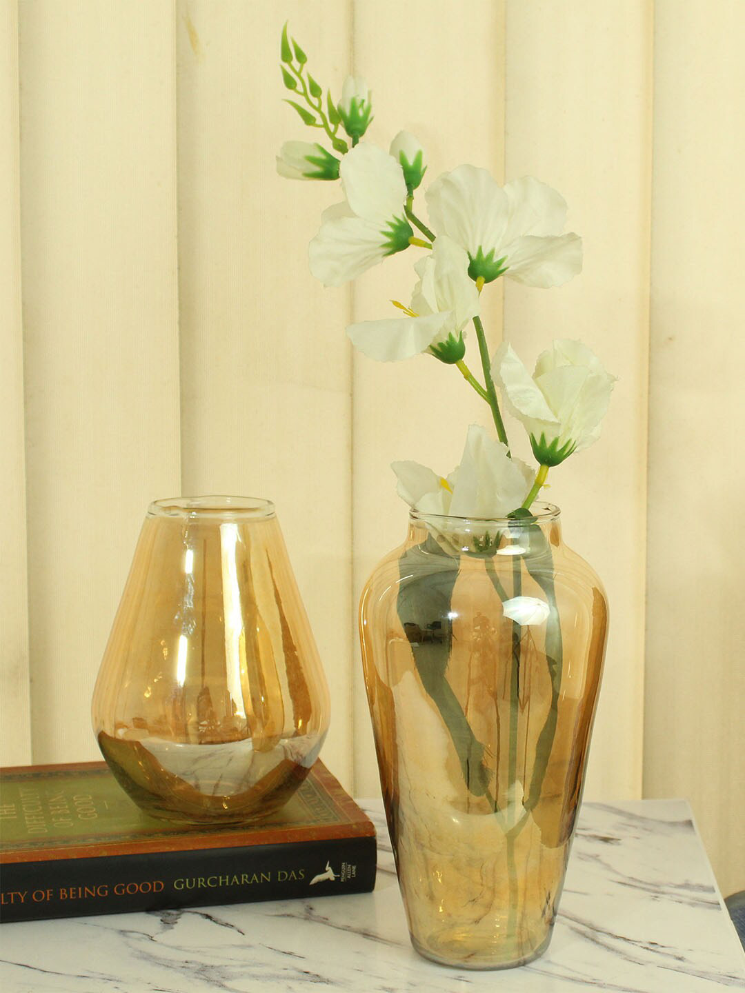 TIED RIBBONS 2-Pcs Gold-Toned Decorative Glass Vases