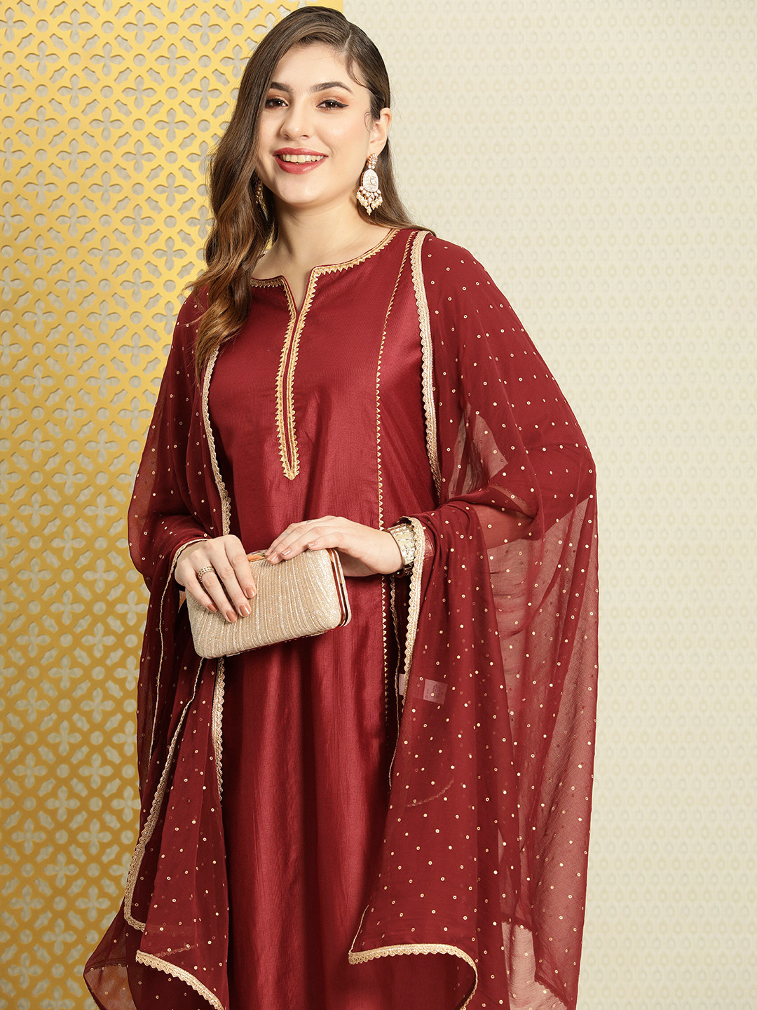 House of Pataudi Women Jashn Taping Detail Kurta & Trousers With Dupatta