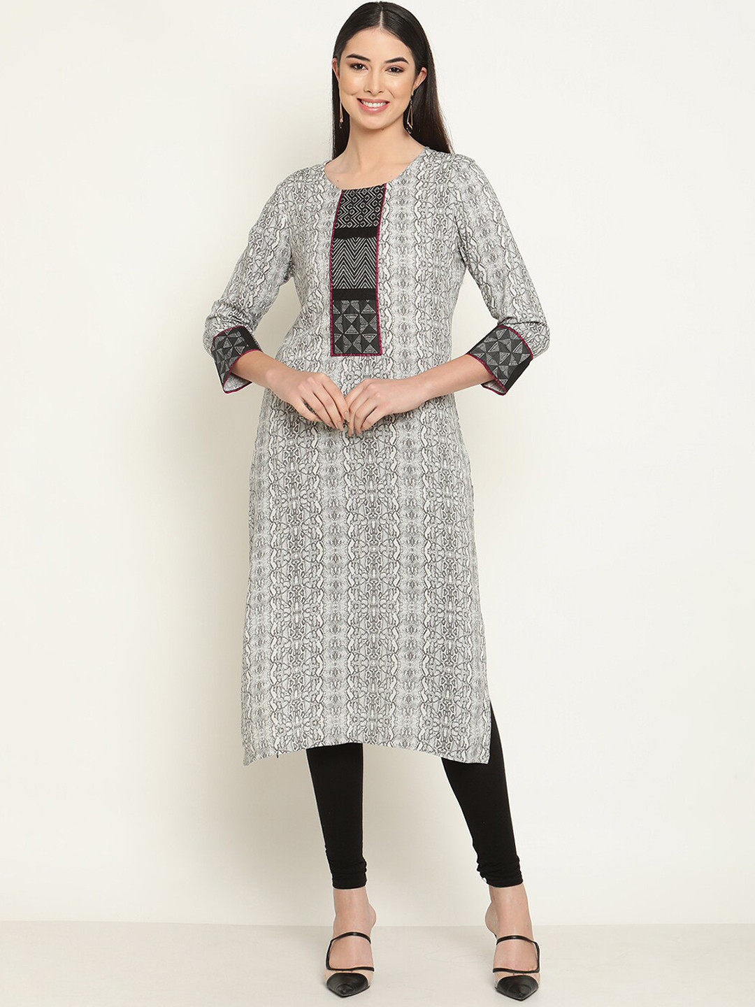 Be Indi Women Round Neck Abstract Straight Side Slits Regular Kurta