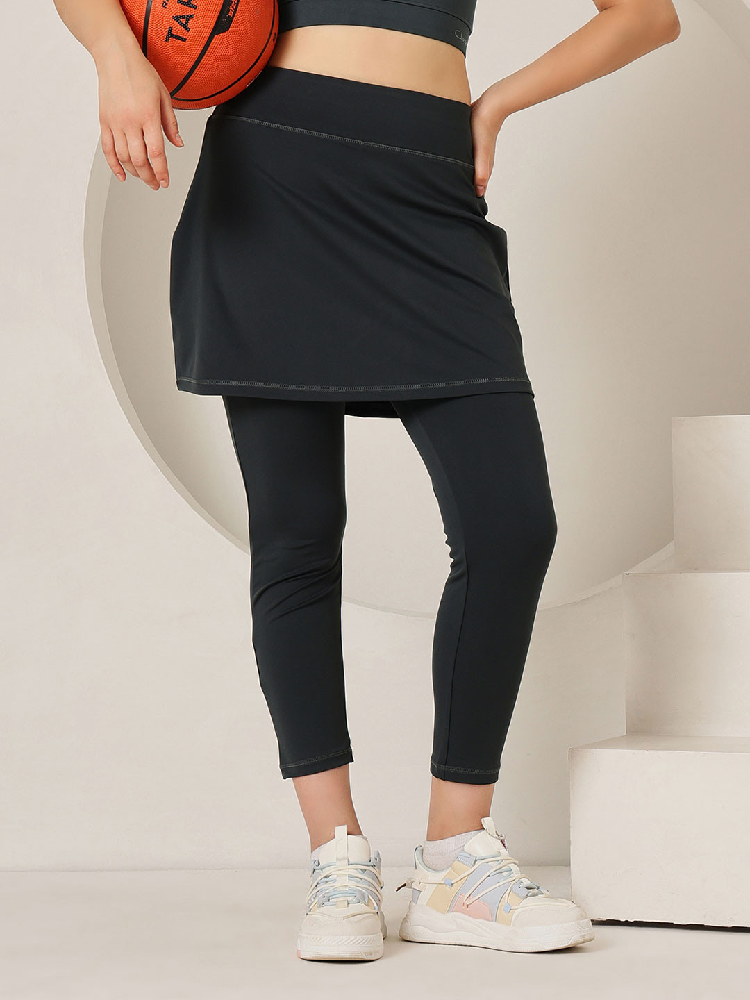 Clovia Snug-Fit High Rise Active Skirt Rapid Dry with Attached Tights