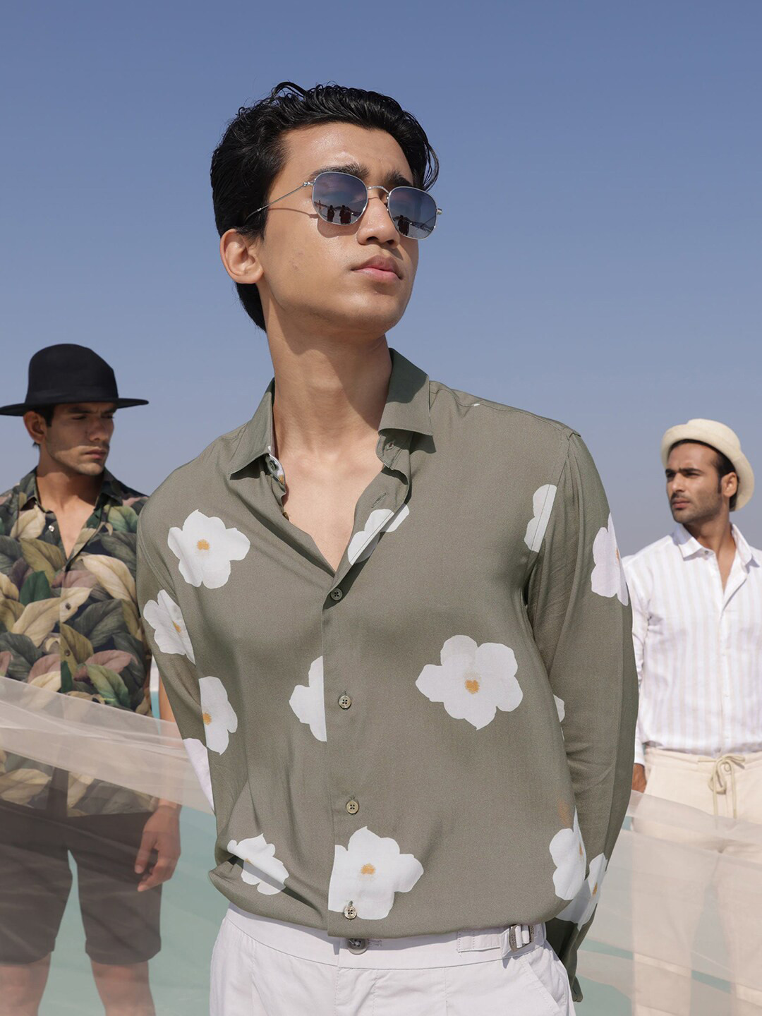 RARE RABBIT Men Norton Floral Printed Slim Fit Cotton Shirt